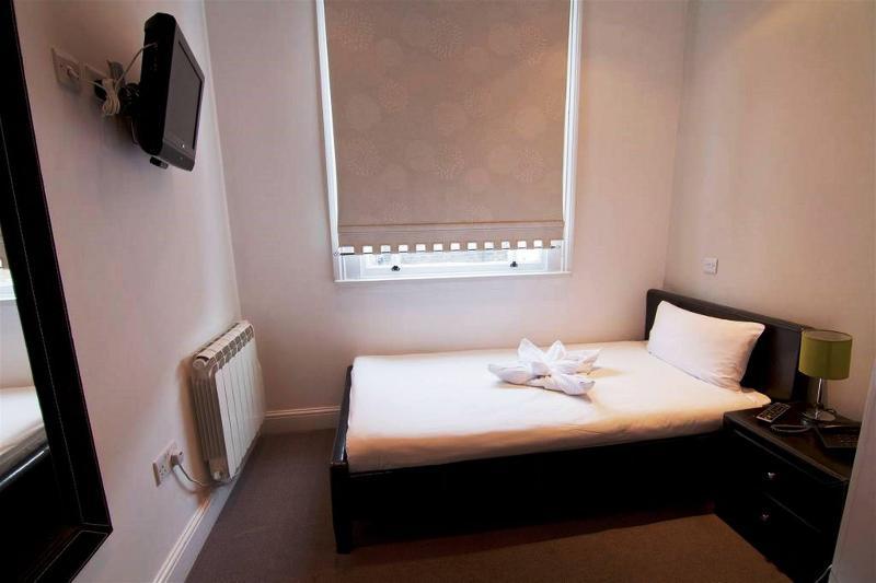 Aparthotel Nox Kensington Gardens 4*