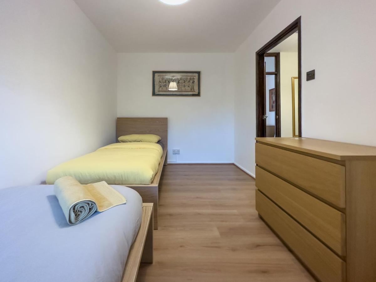 Leilighet Beautiful 2 Bedroom & Balcony Flat In *
