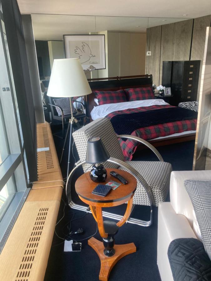 Luxury Designer River View Of Parliament Westminster Big Ben. Appartement *