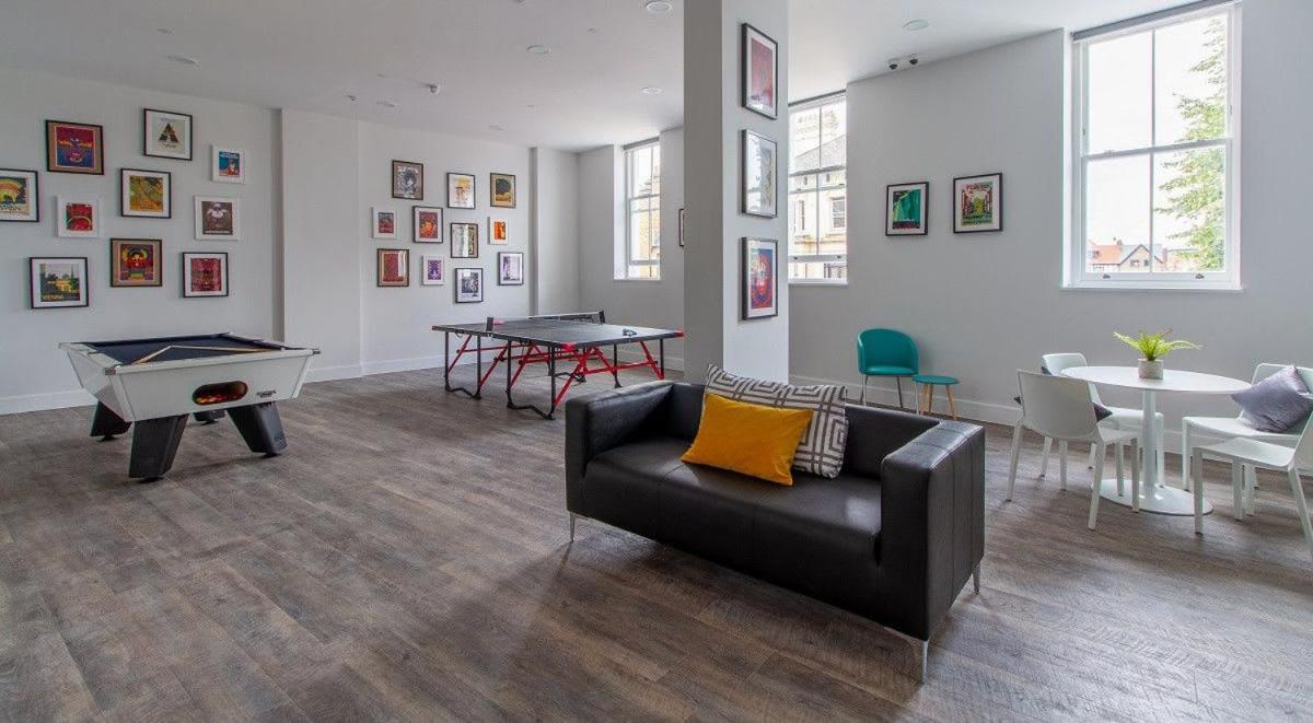 Stunning Modern At Seven Sisters Located In Leilighet *
