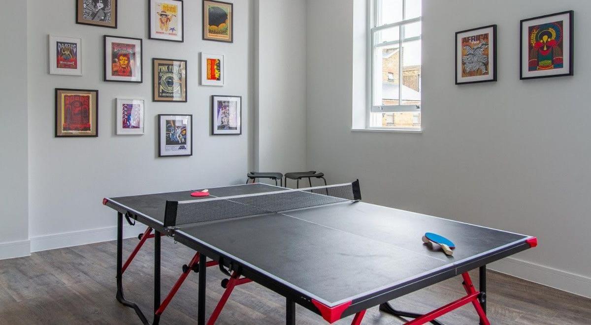 Stunning Modern At Seven Sisters Located In *