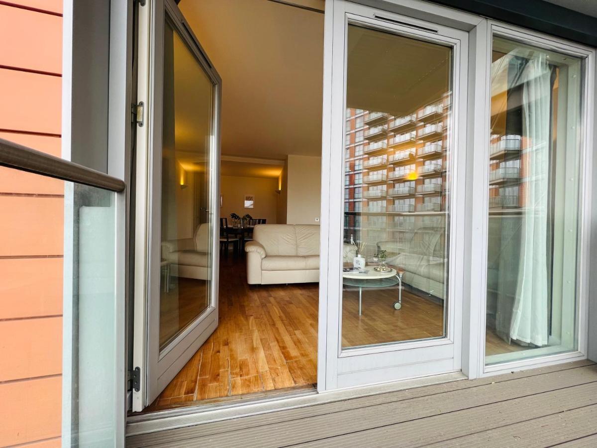 Canary Wharf, E14 9pw, 2 Bedroom * Londen