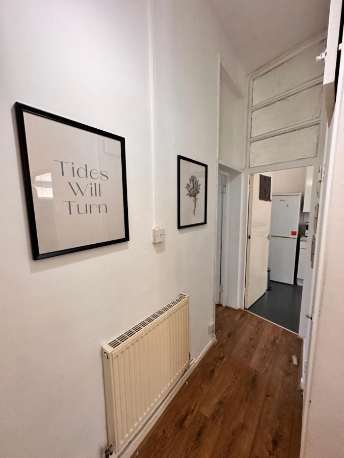 2 Amazing Double In Whitechapel Gasthof *