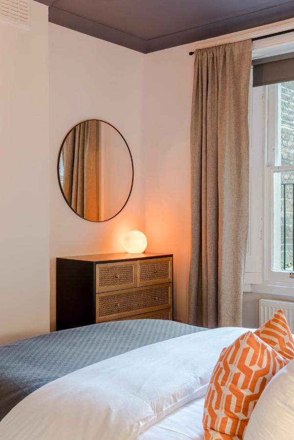 Lux And Spacious 4 Bedroom Camden Apartment London