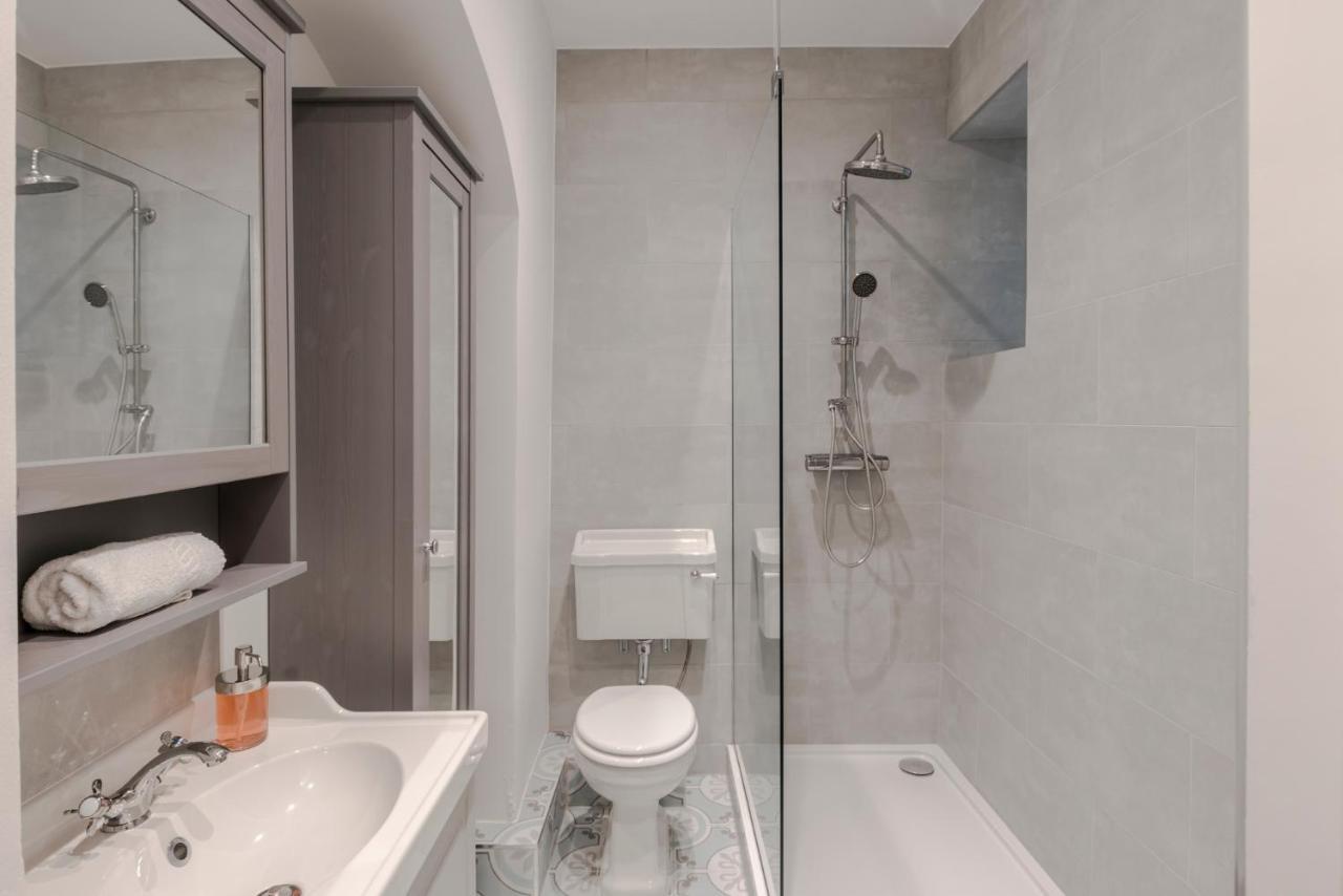Lux And Spacious 4 Bedroom Camden Apartment