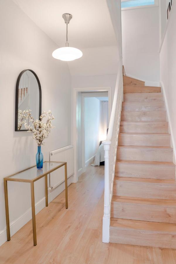 Lux And Spacious 4 Bedroom Camden Apartment *