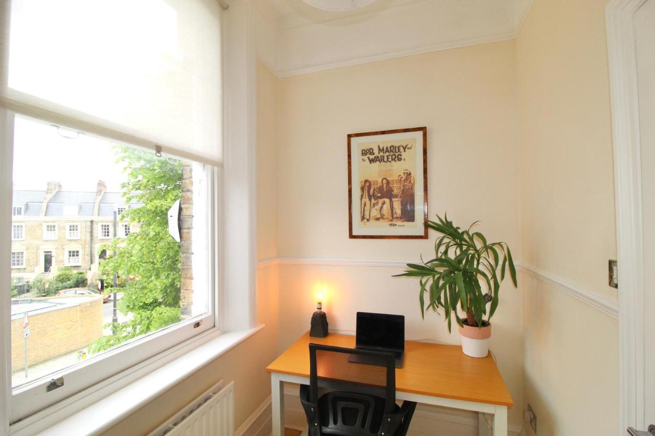 The At Athol House Apartment London