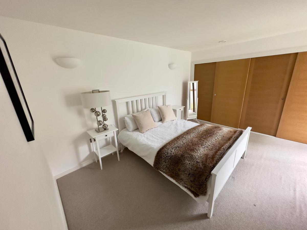 Apartment Luxury 4 Bed *
