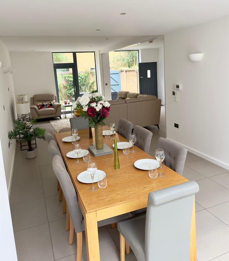 Luxury 4 Bed Apartment London