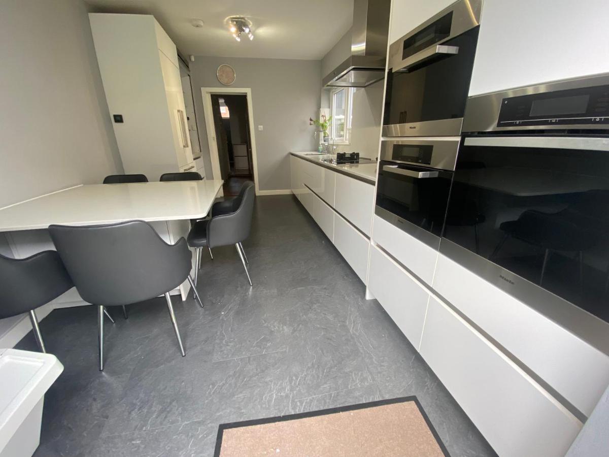 Privatunterkunft Private In Excellent Family House ,zone 2