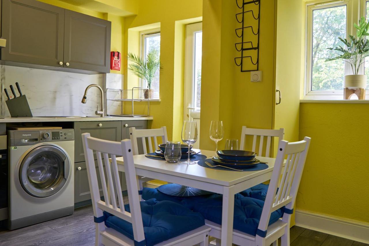 Apartment Luxury Holiday Elizabeth Line *