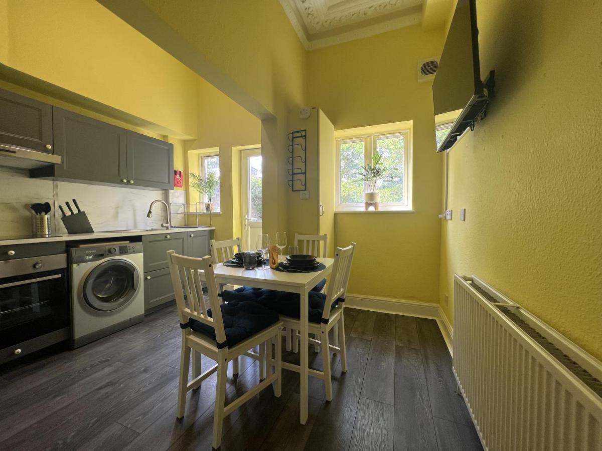 Apartment Luxury Holiday Elizabeth Line London