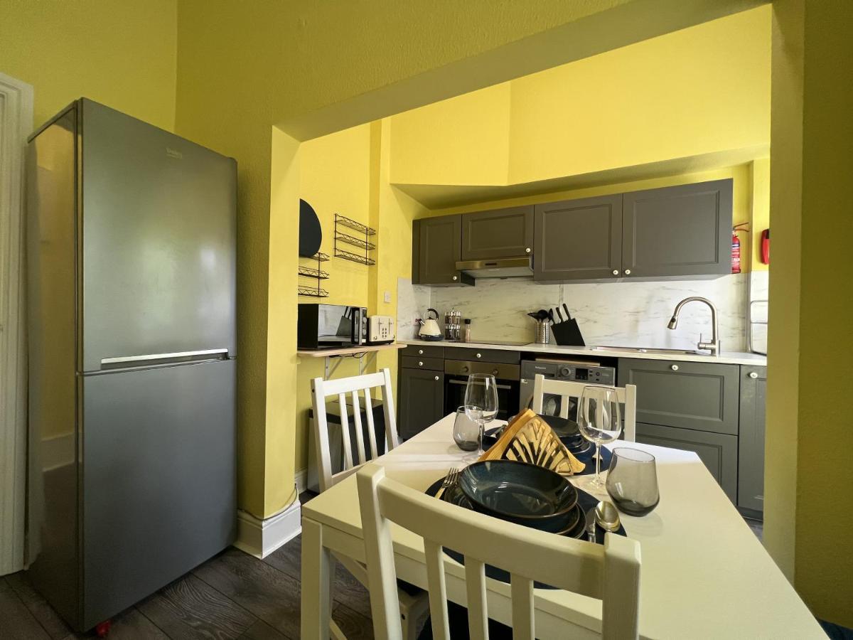 Luxury Holiday Elizabeth Line Apartment