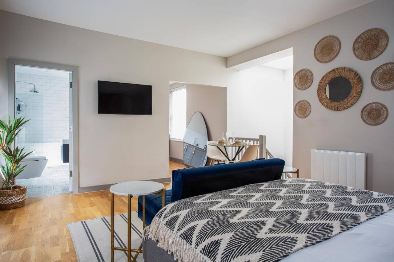 Eden Grove - Islington - * London