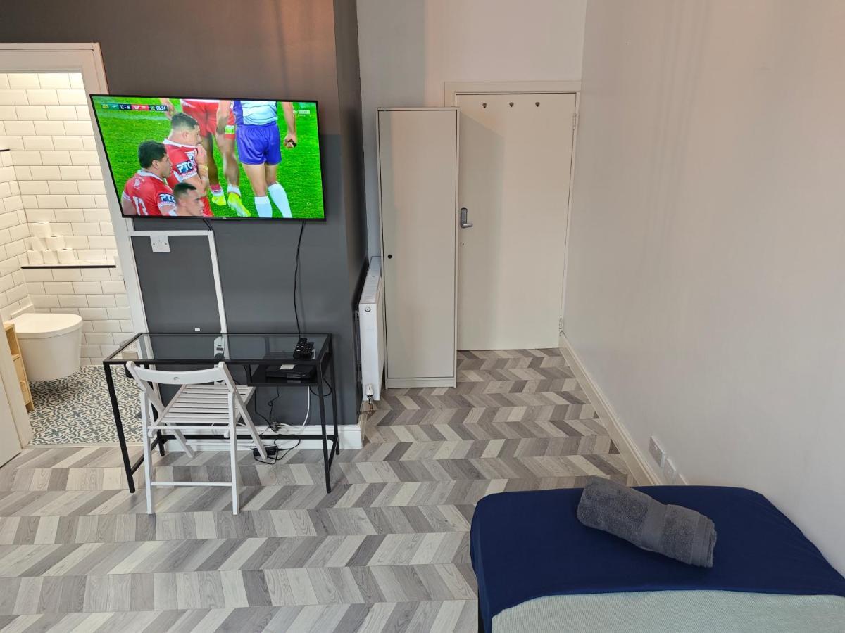 2 Bedroom 2 Bathroom In Old St - Shoreditch - Zone 1 Londen