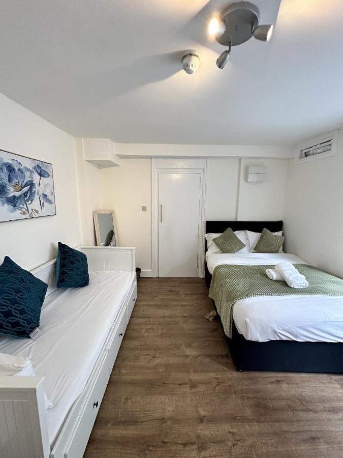 Apartment Knightsbridge Harrods London