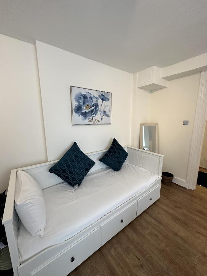 Knightsbridge Harrods Apartment *