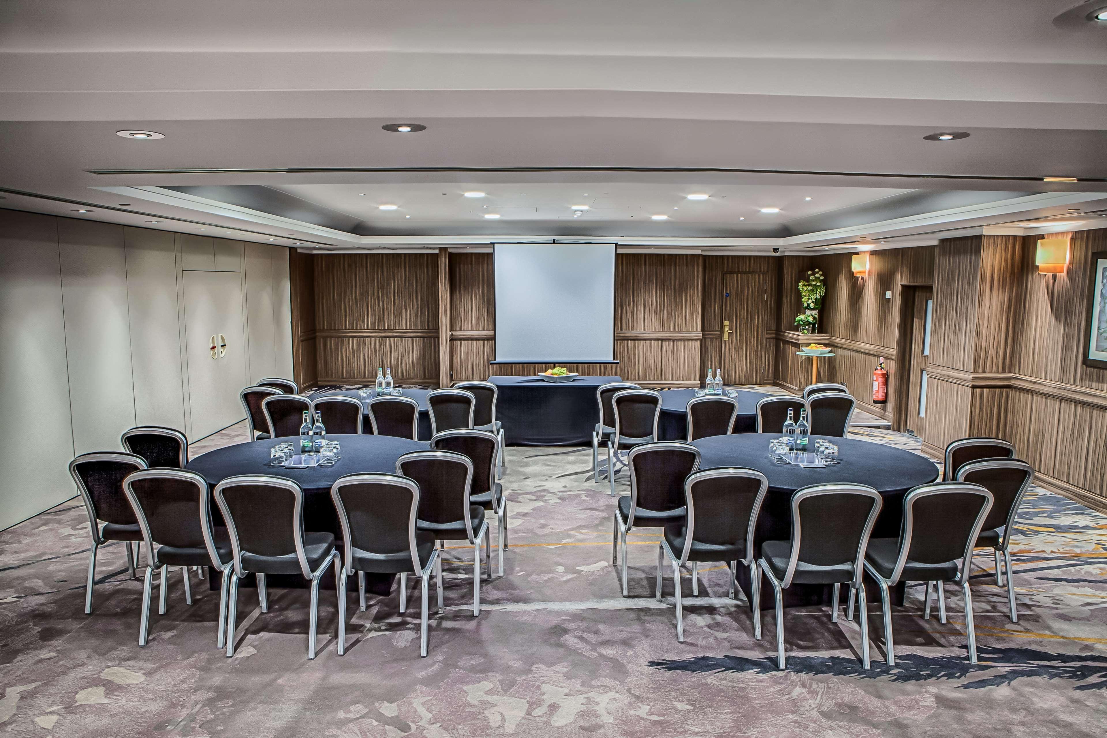 Hilton Kensington