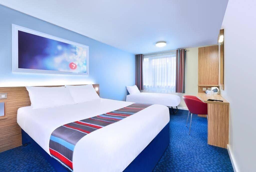 Travelodge Docklands Hotel 3*