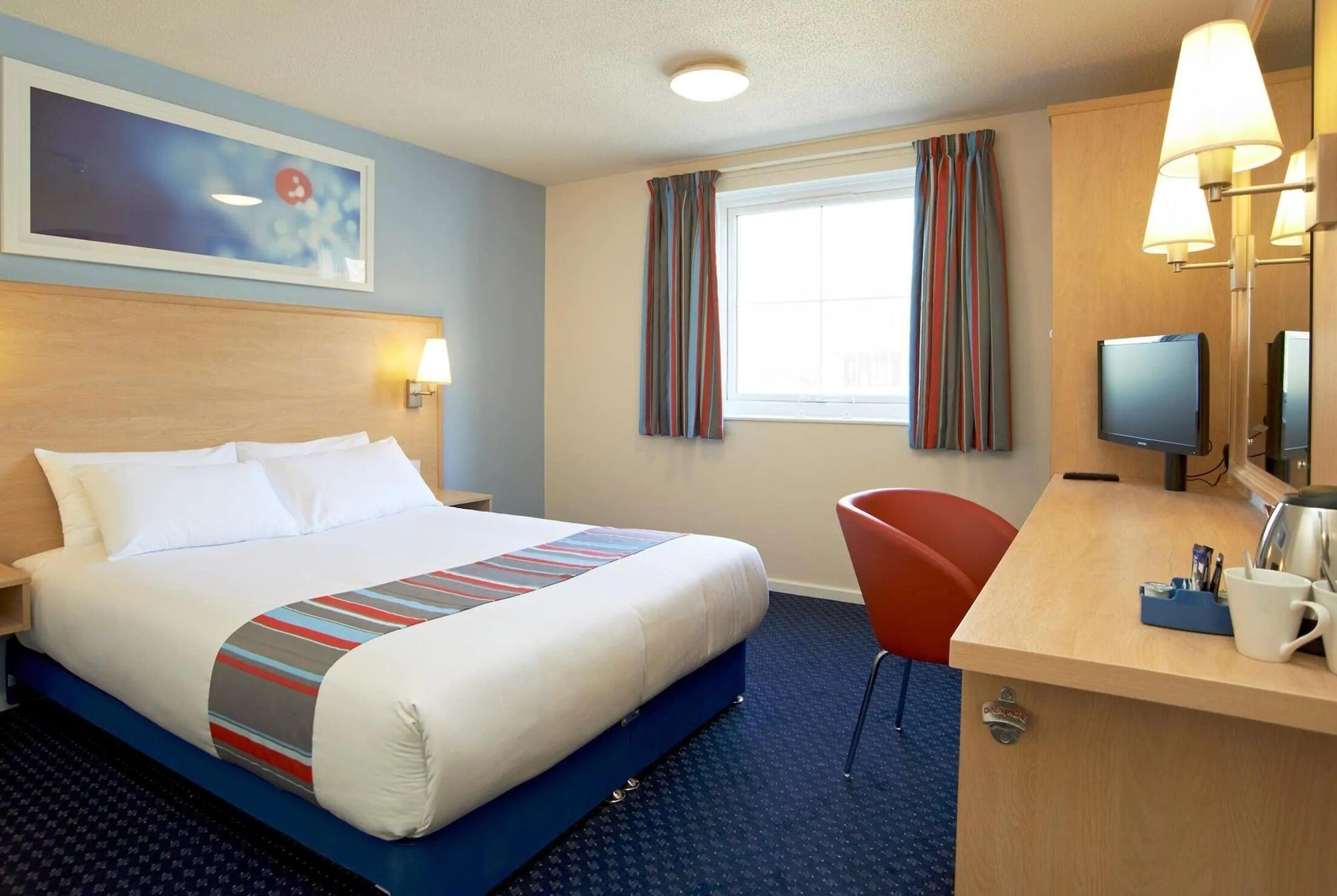 Travelodge Docklands 3*