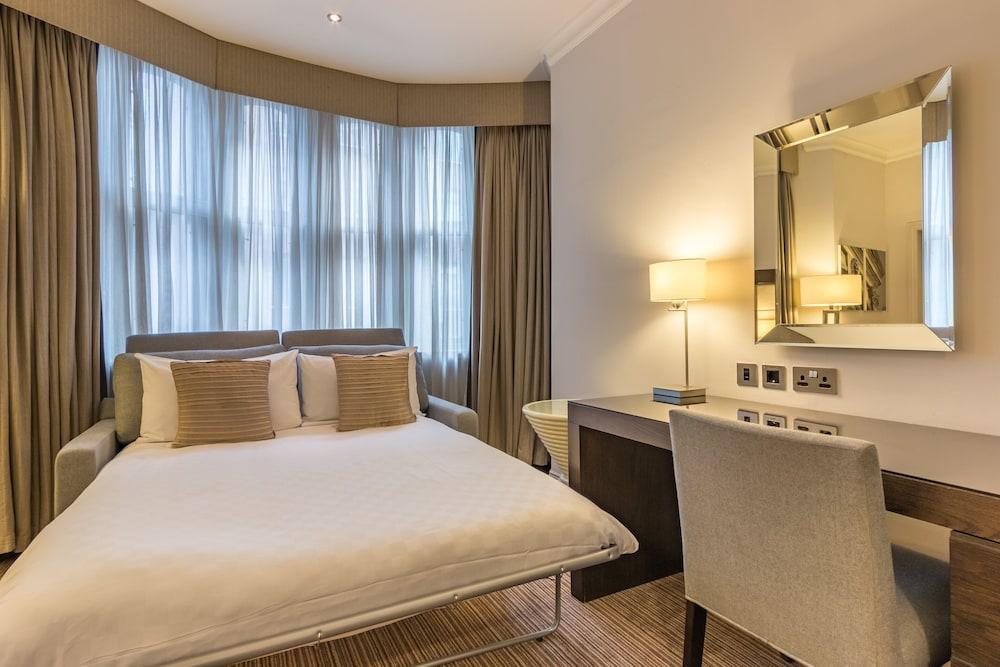 Thistle Holborn Hotel 4*