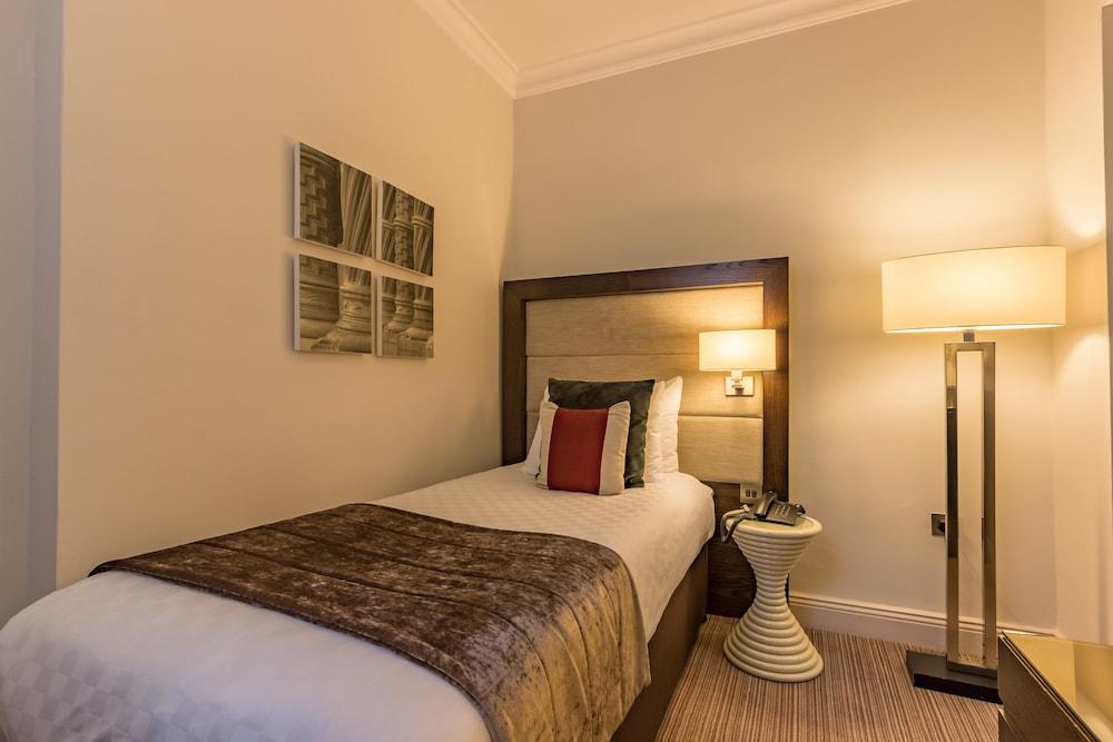 Thistle Holborn Hotel London