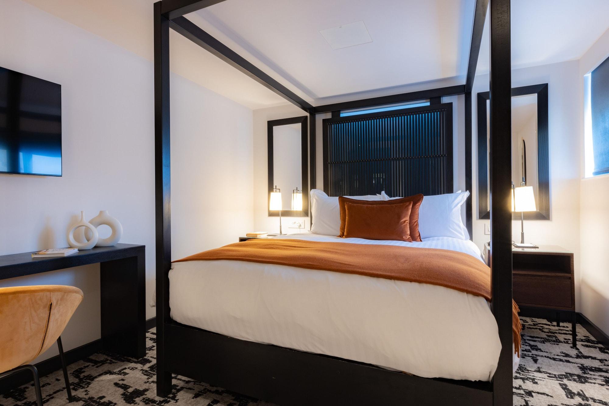 La West - Hyde Park Hotel Londen