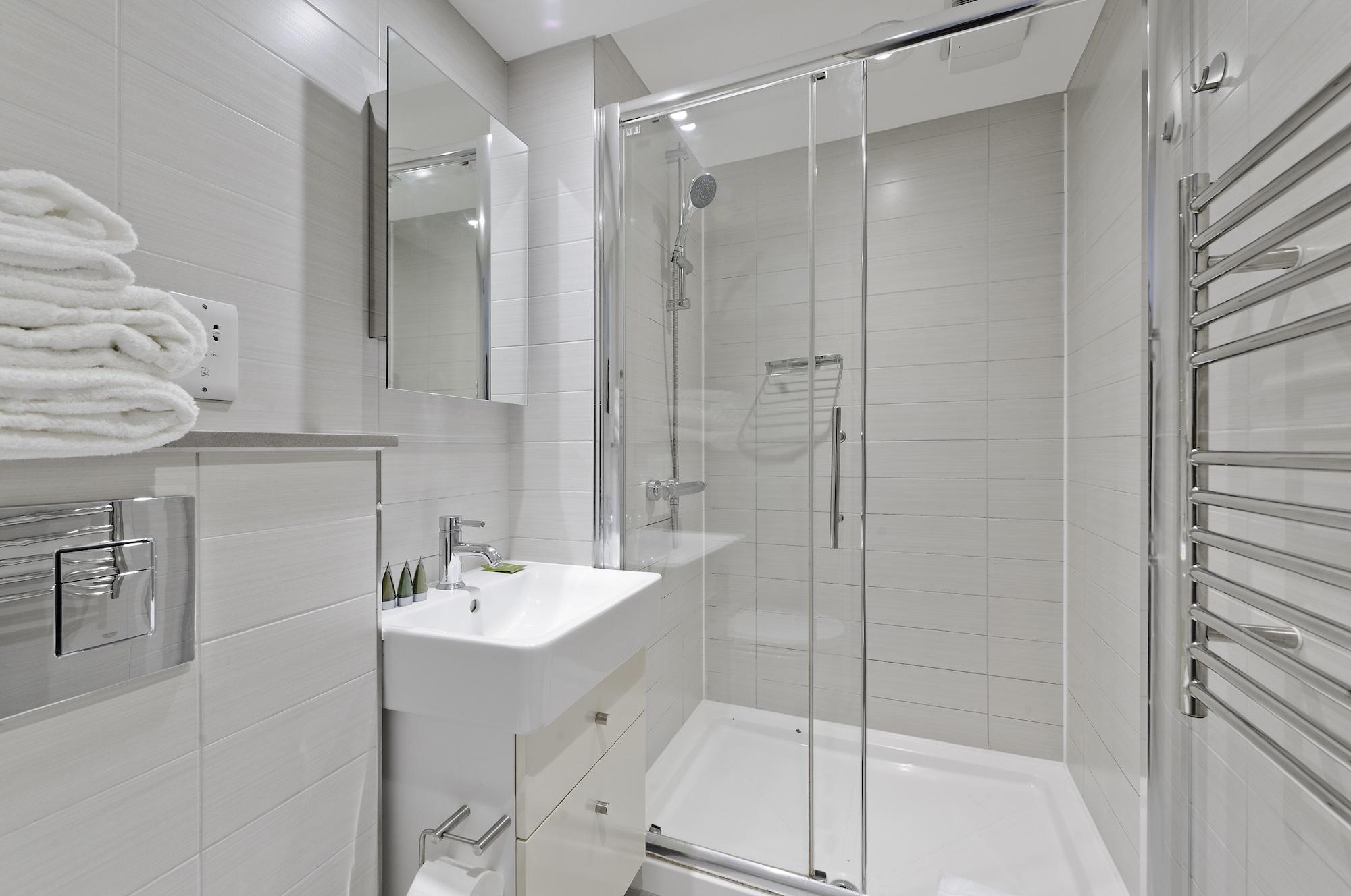Saco Fleet Street, Crane Court Apartment London