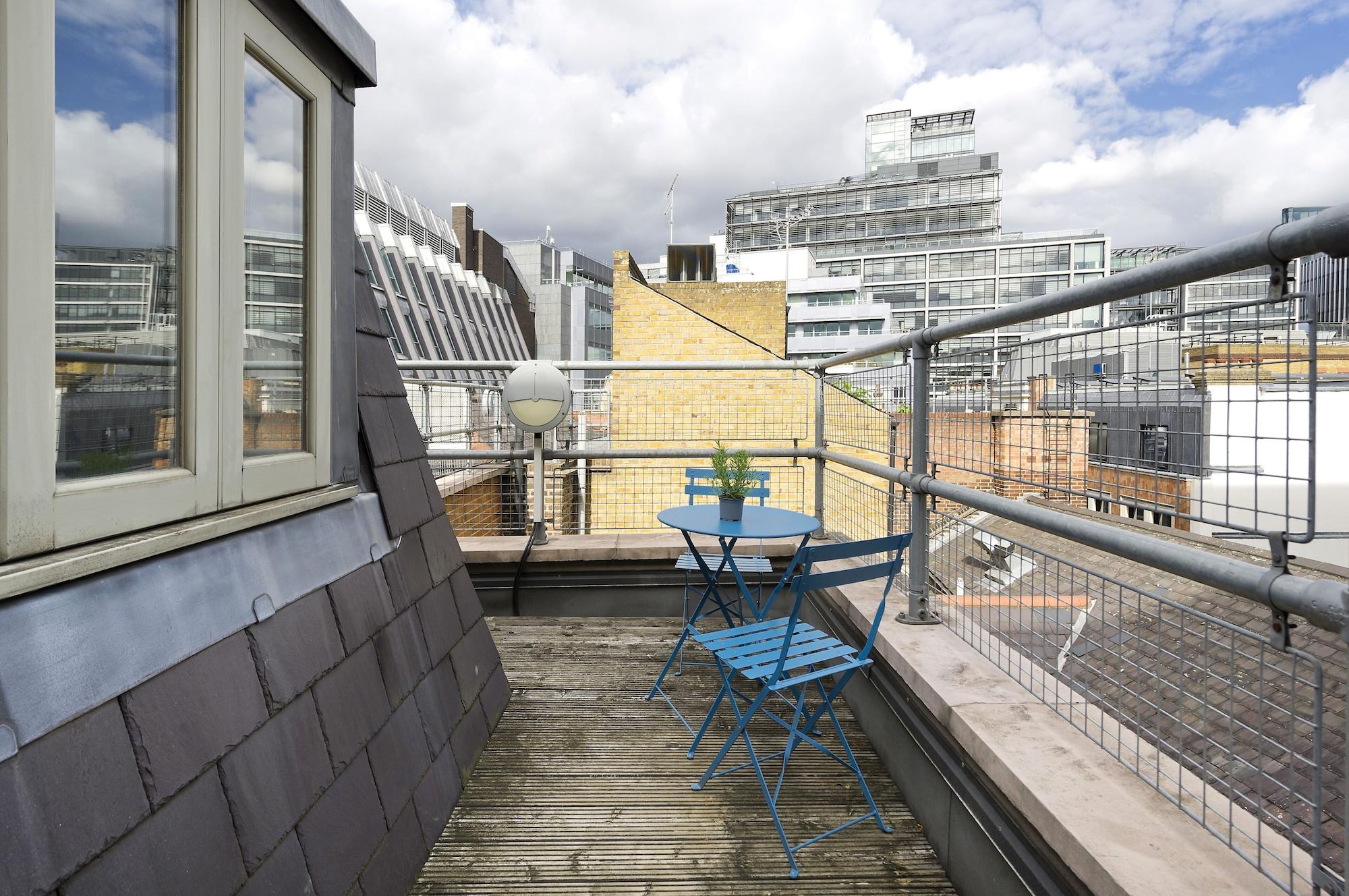 Saco Fleet Street, Crane Court Apartment *