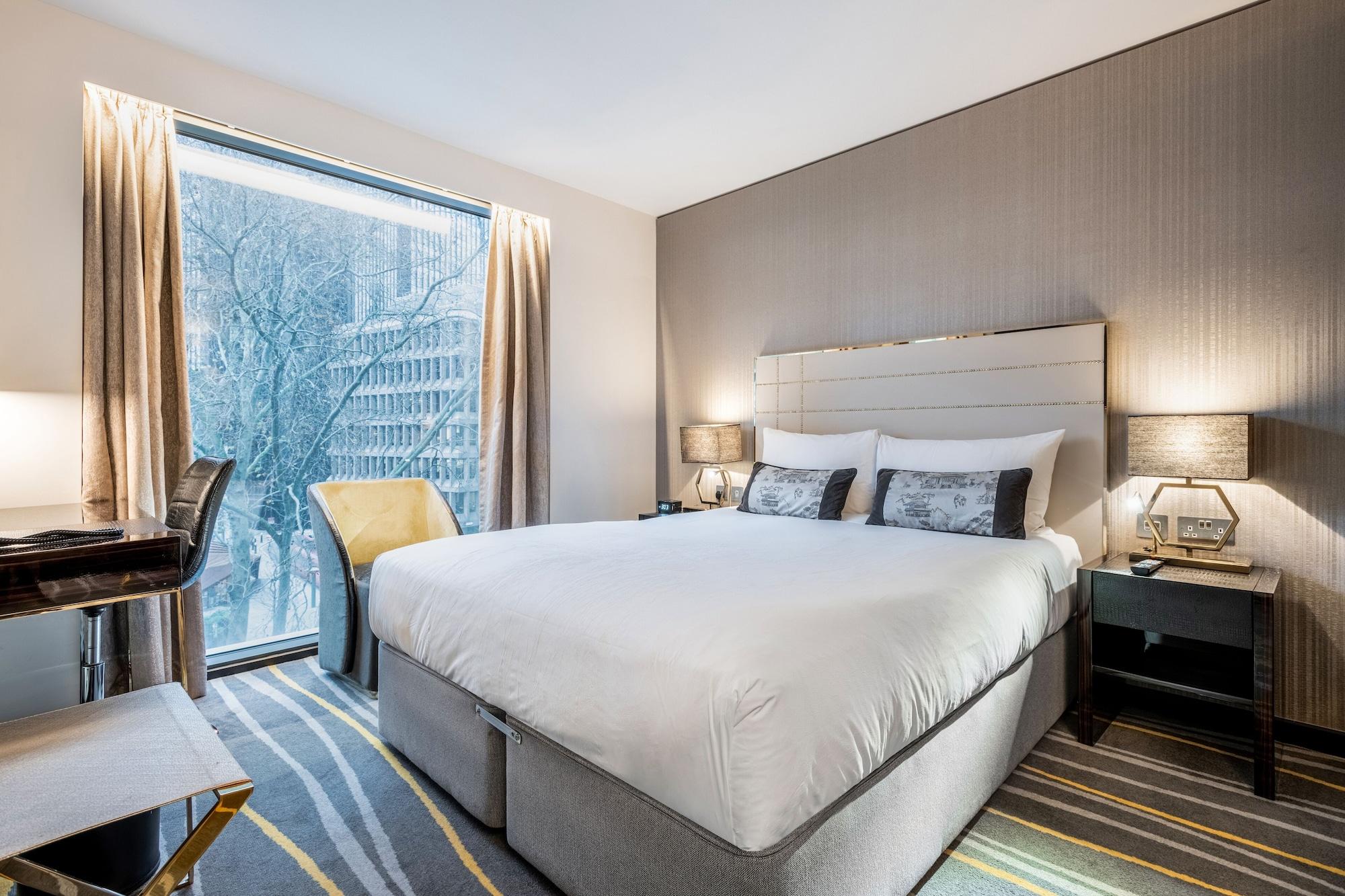 Hotell Saint 4*