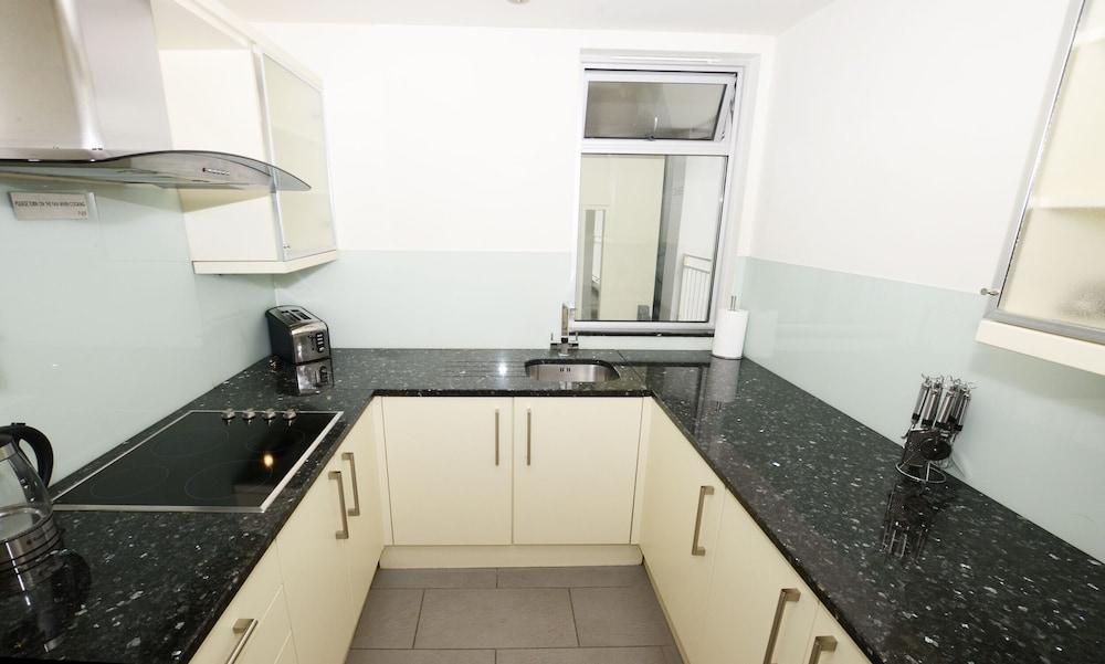 The Harrington - Gloucester Road - 1 Harrington Gardens Apartment *