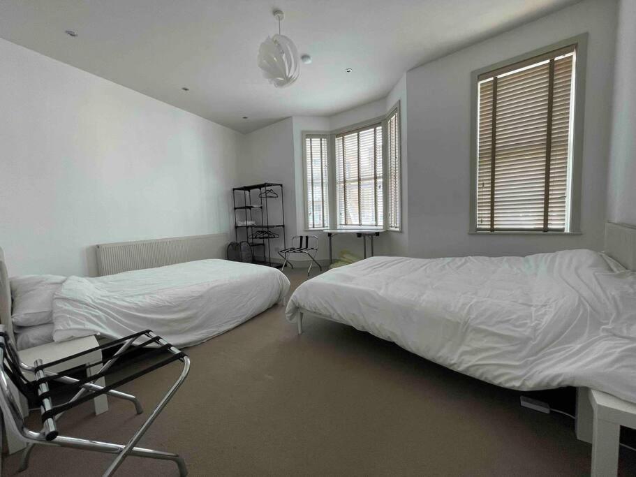 Ferienhaus Westfield, 8 Beds, 5 Stations 10min, 20min