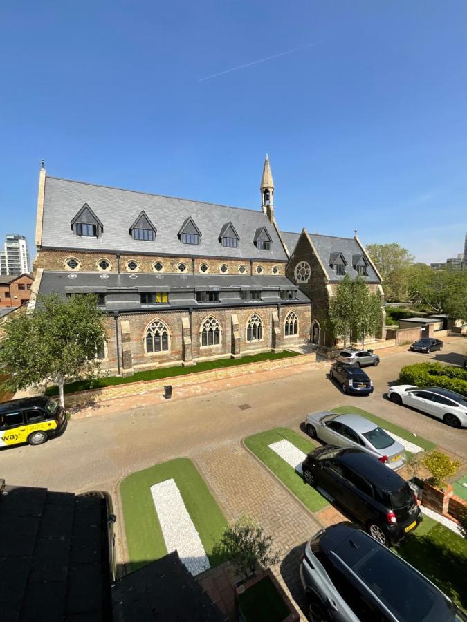 Homestay Away From London