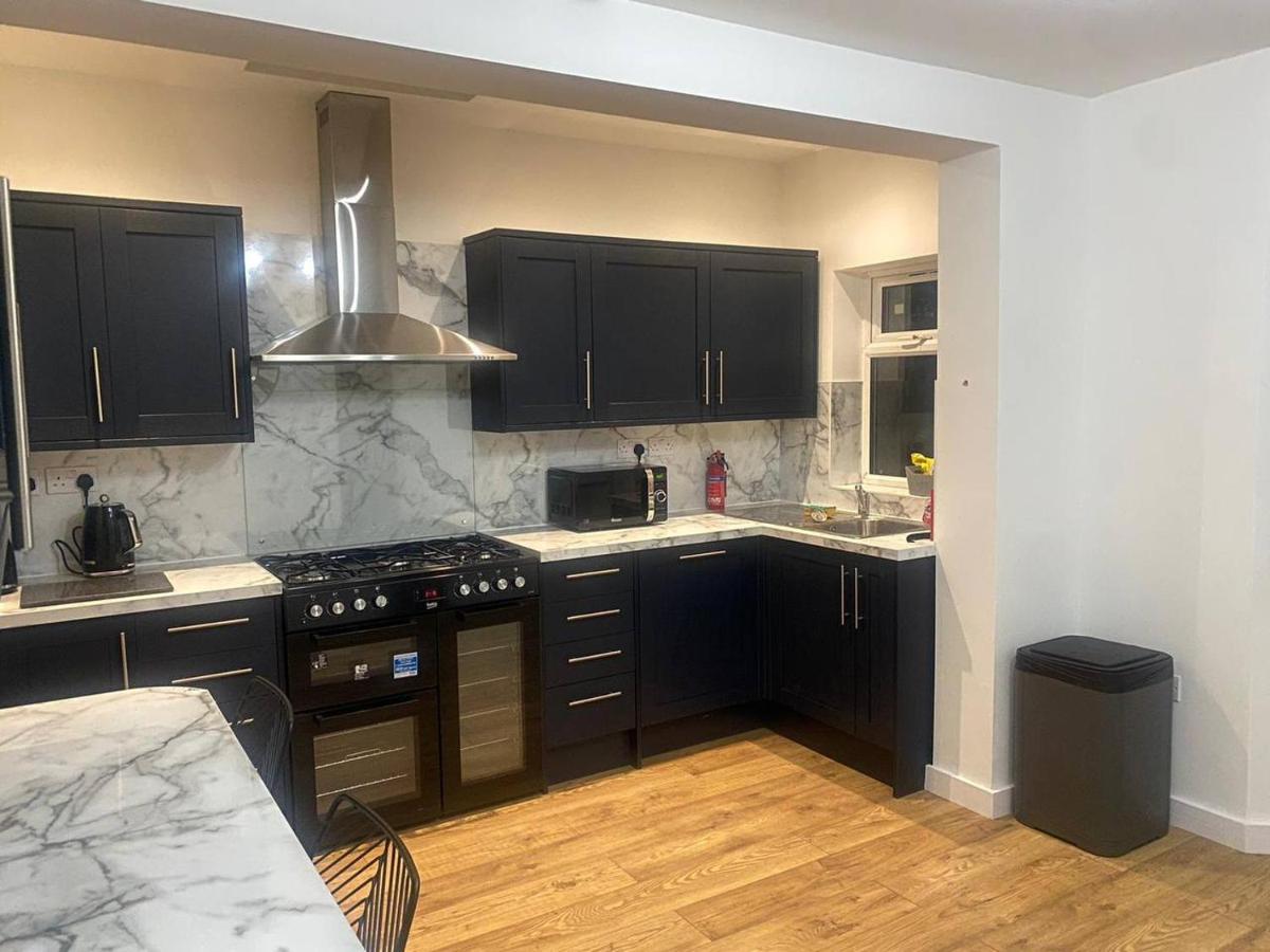 Private With En-suite In Catford, Appartement Londen