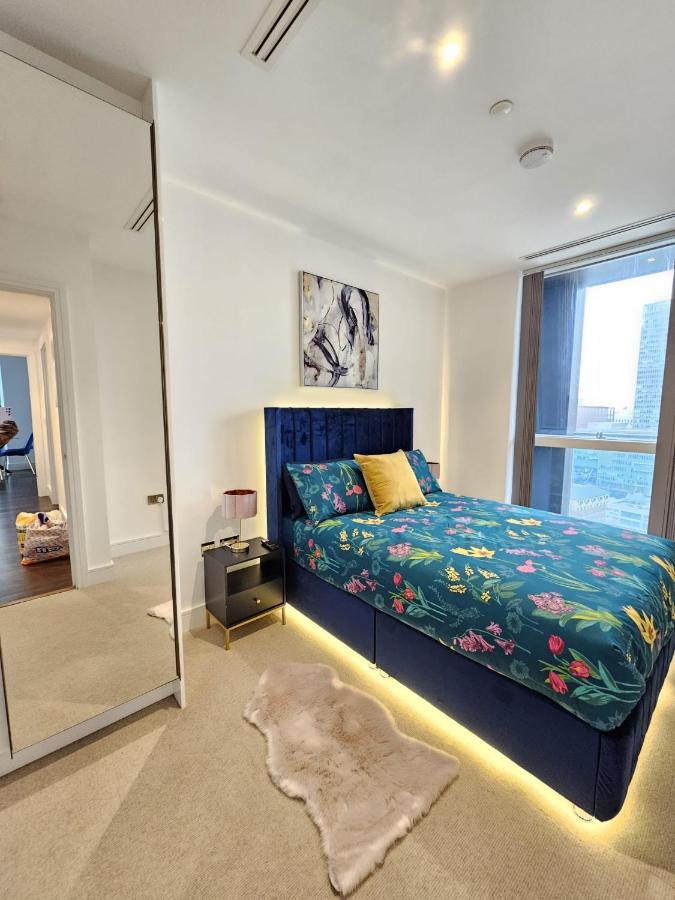 2 Bed Luxurious Canary Wharf Apartamento *