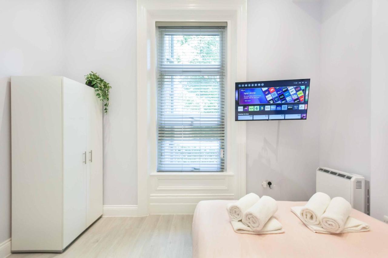 Superb Apts In Earls Court *