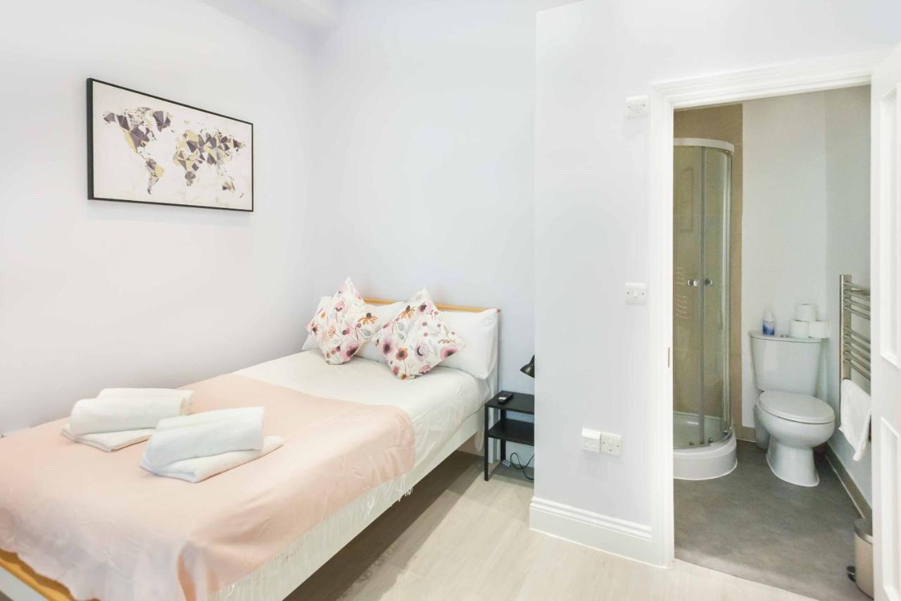 Apartment Superb Apts In Earls Court London