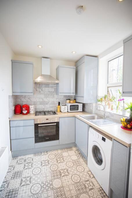 Hammersmith Apollo 1 Bedroom Leilighet