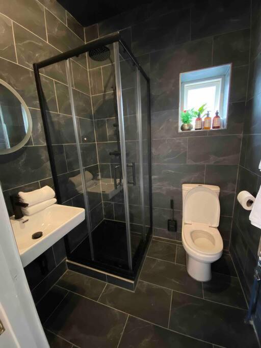 Chic Near Regent's Park N8 Apartment *