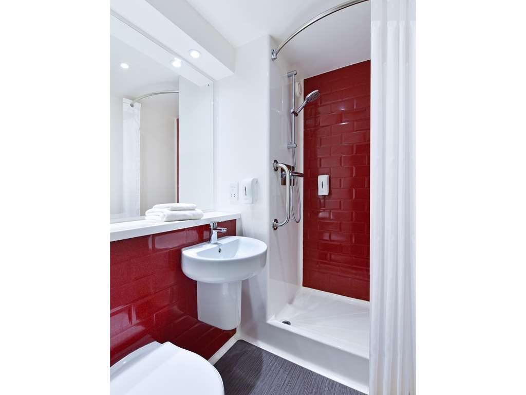 Travelodge Bank 2* London