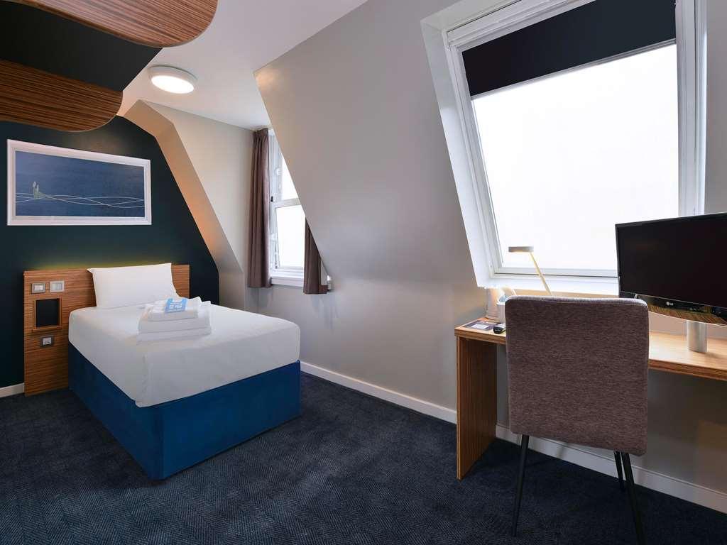 Hotel Travelodge Bank 2*