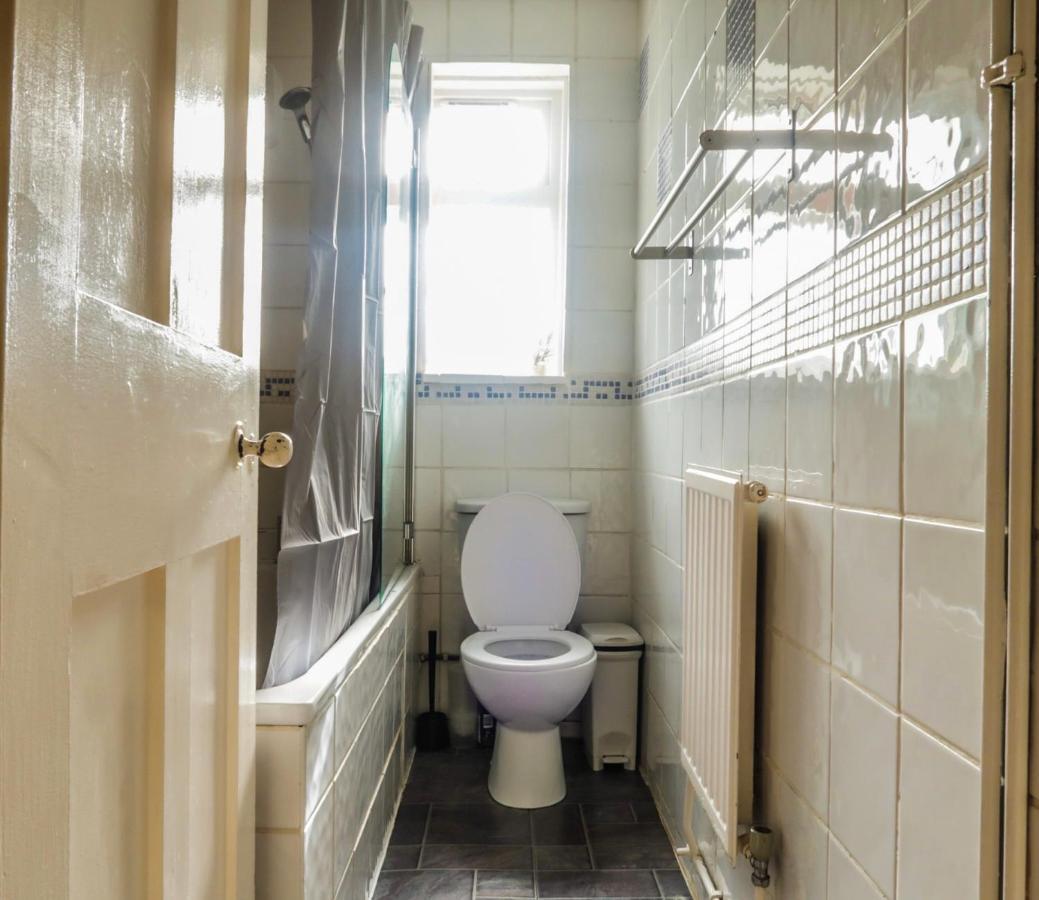 Vintage Room-only Guest house London