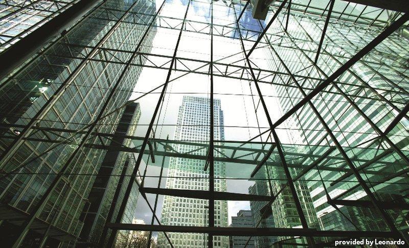 Fraser Place Canary Wharf Apartment London