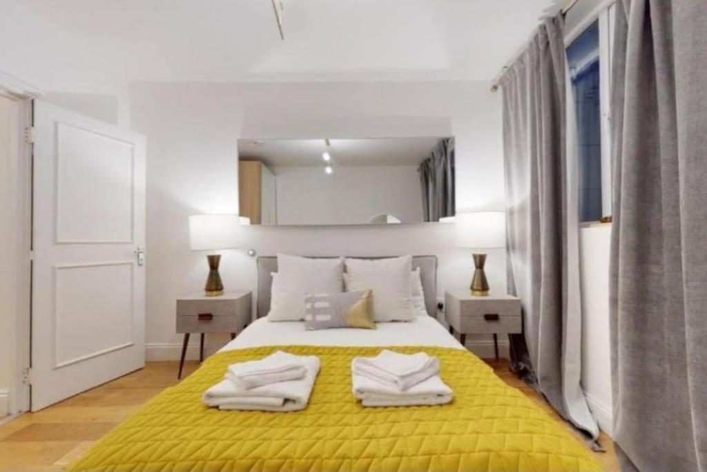 Apartamento Stunning Hyde Park Home, Ground Floor Maisonette, Duplex, Near Tube Metro Stations Londres