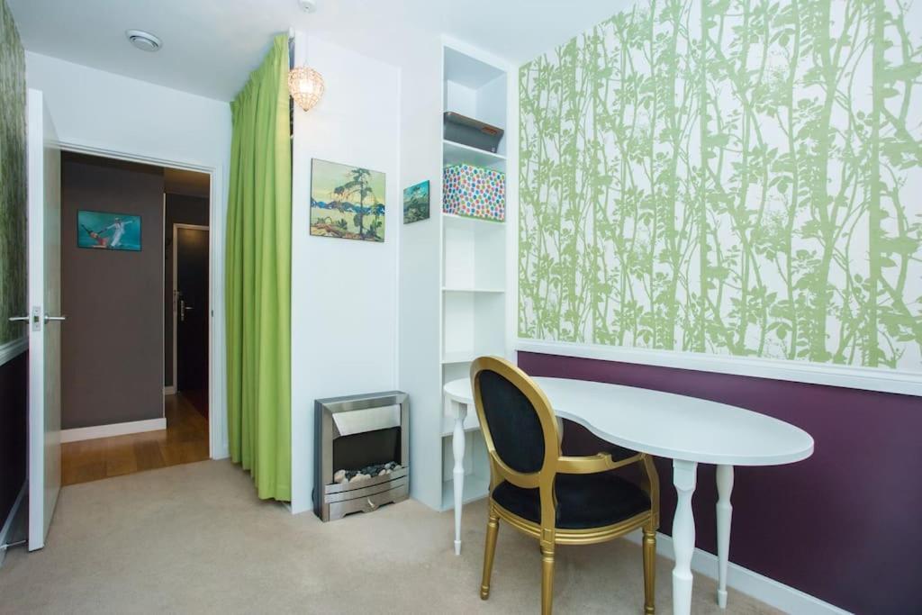 Unique & Welcoming 2bd Flat In Limehouse Londen
