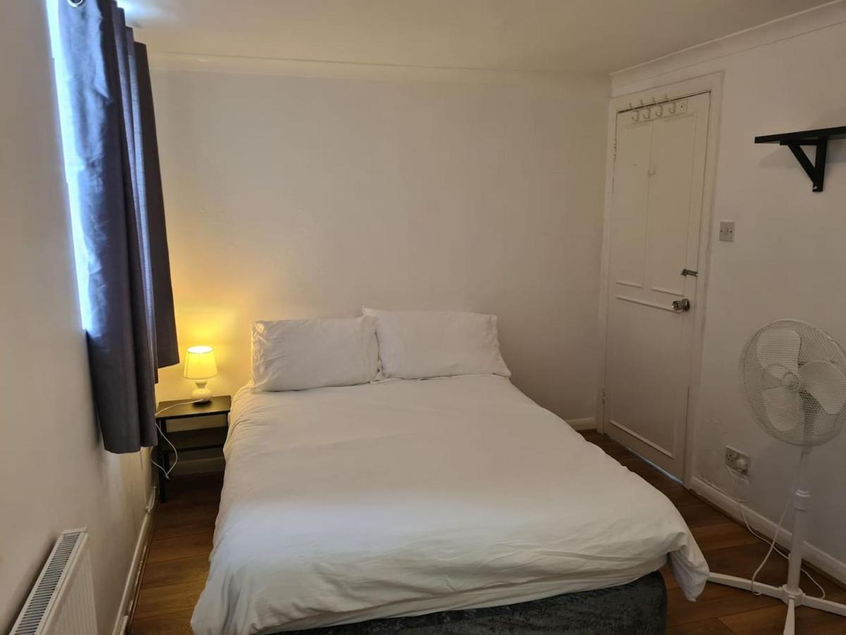Tower Bridge Central: 4-bed House With Parking For 9