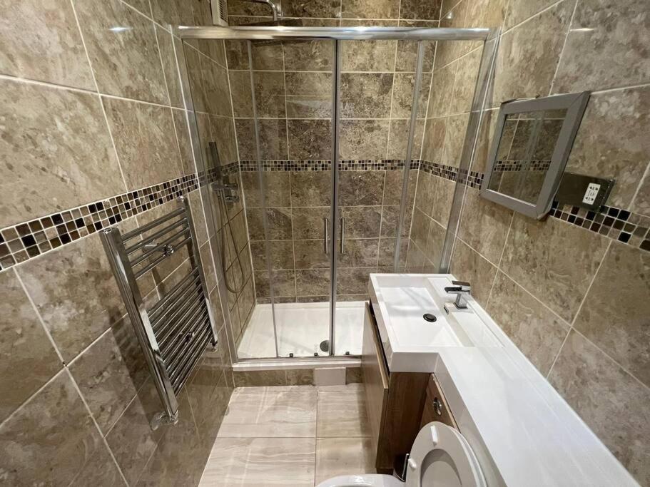 Apartamento 2-bedroom In Tooting *