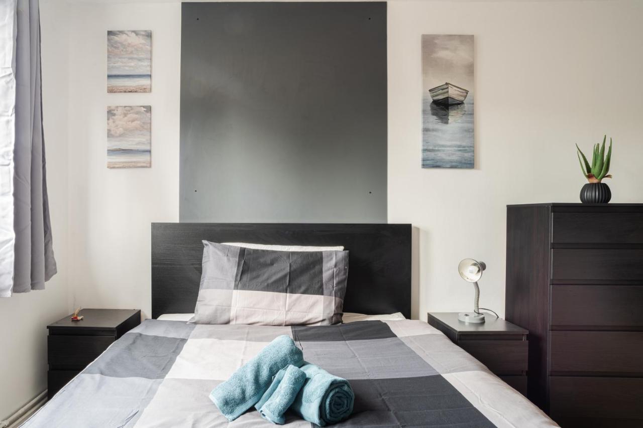Olympic - Stratford Apartment London