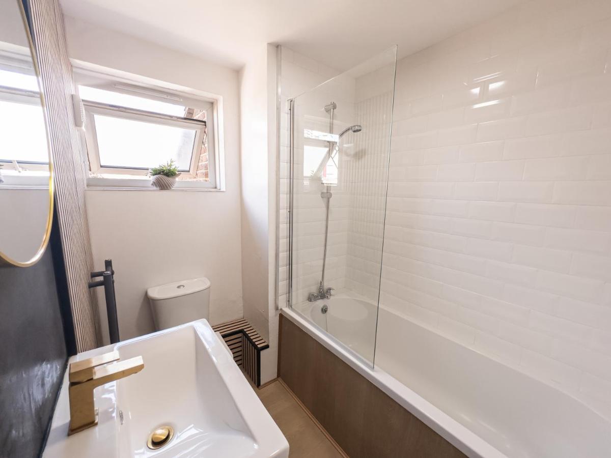 Olympic - Stratford Apartment