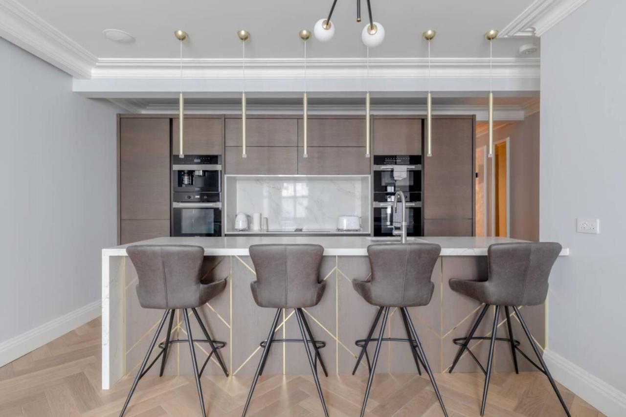 Leilighet Beautifully Refurbished 2bd Flat - Earl's Court! *